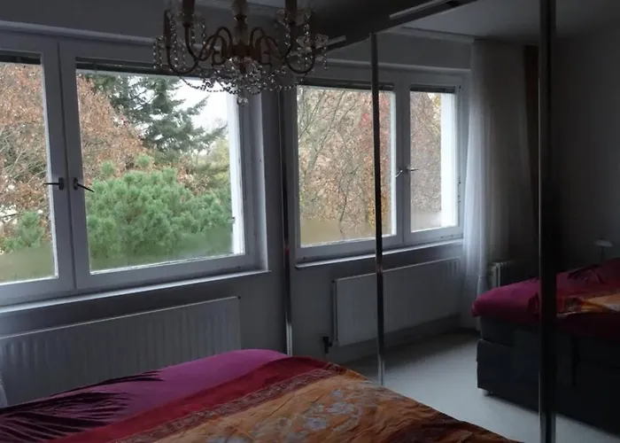 Schoene, Ruhige In Berlin-steglitz 公寓 *